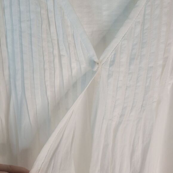 Elegant White Lace Trim Coverup - Picture 5 of 12